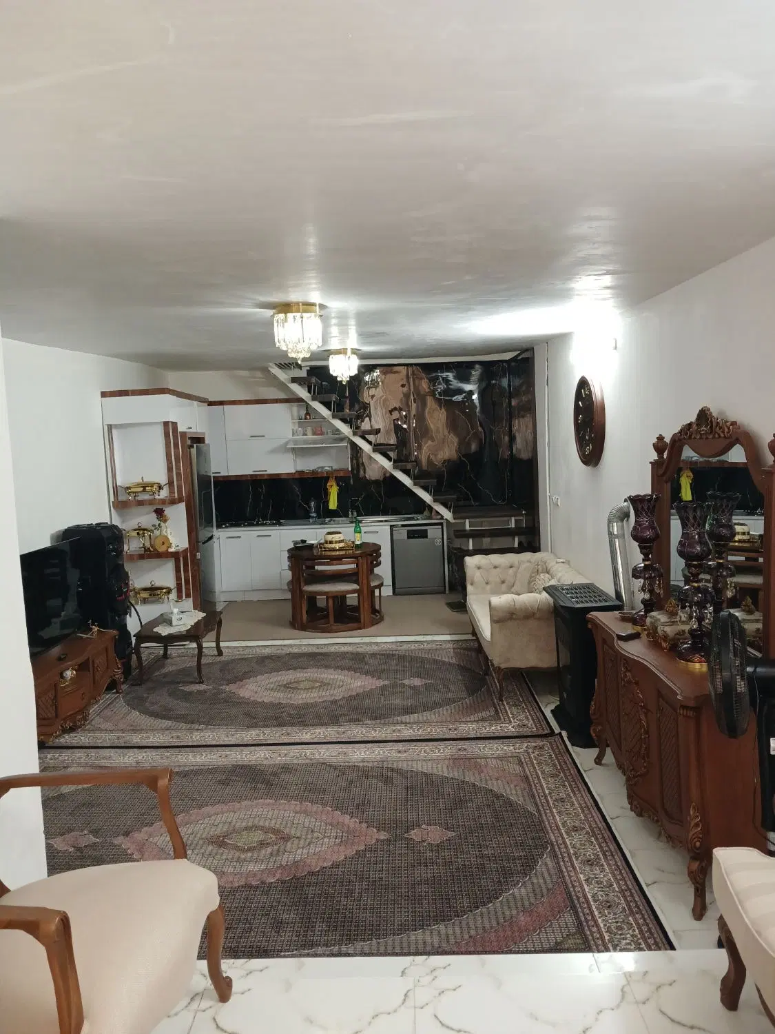 خانه ویلایی سه طبقه