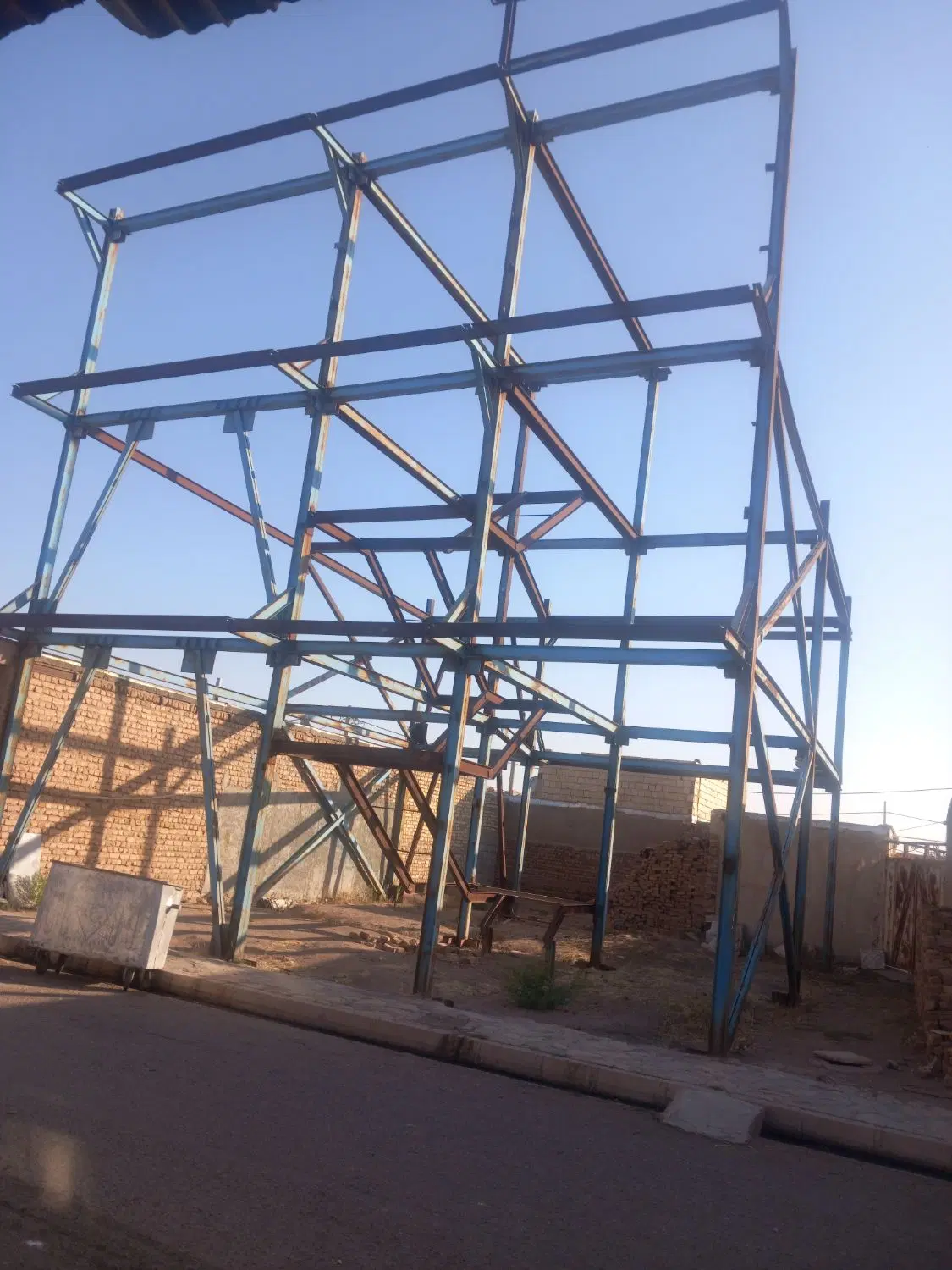 زمین مسکونی