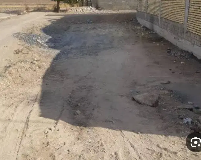 زمین فروشی