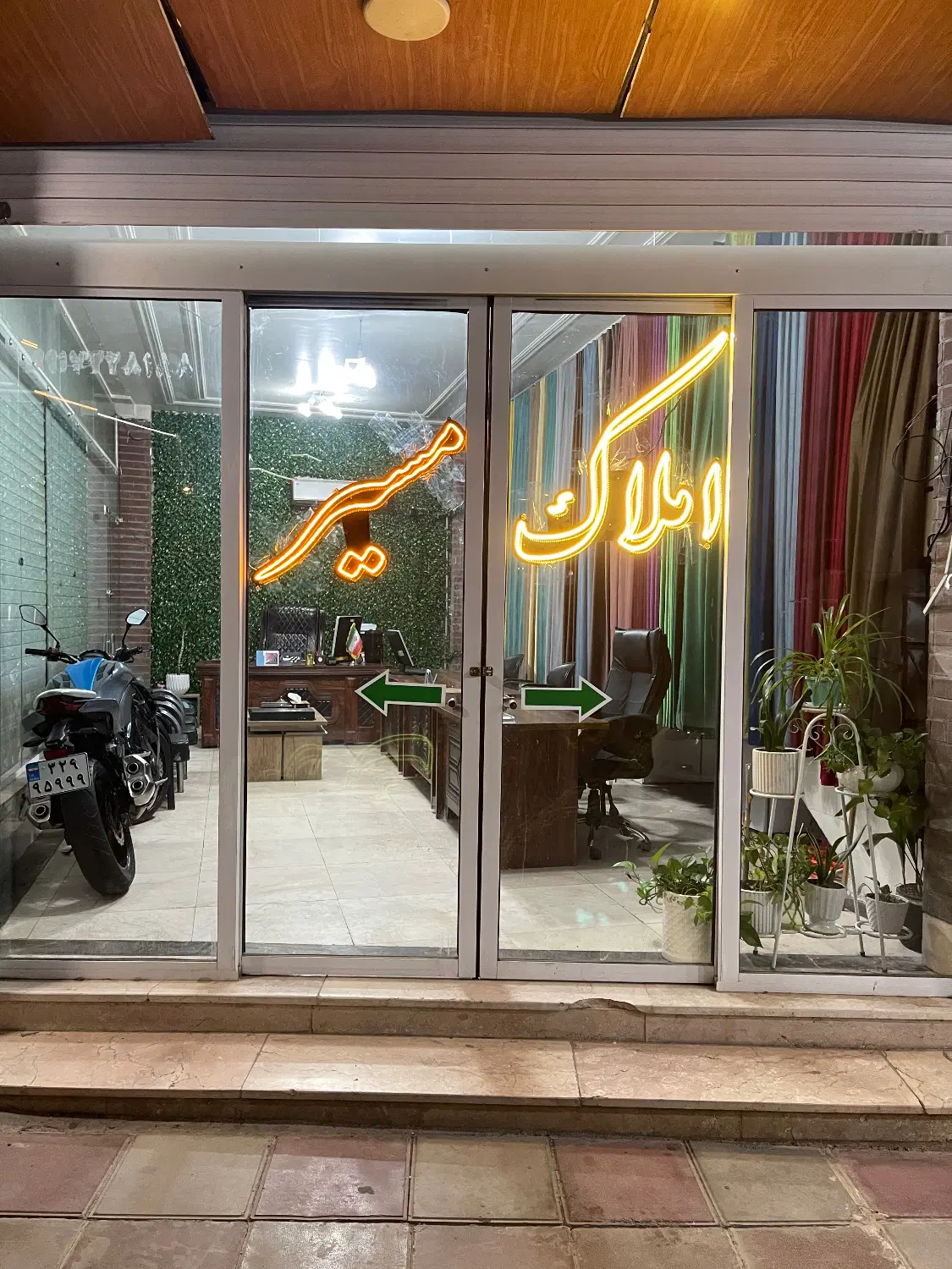 فروش۳ واحد متراژ مختلف از۱۵۰۰تا۲ زیر قیمت