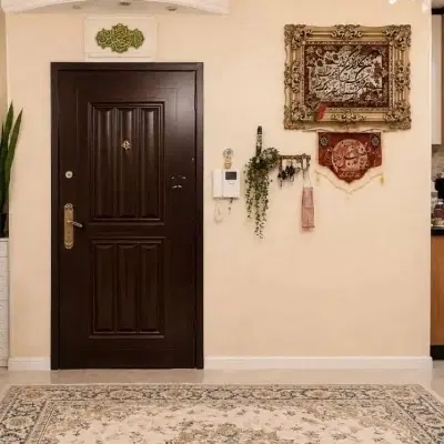 آپارتمان۶۰م طبقه ۱ روبه کوچه ۲خوابه جنوبی بازسازی