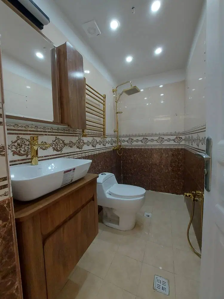 ۶۵ متر دو خوابه بلوار فردوس غرب شقایق جنوبی