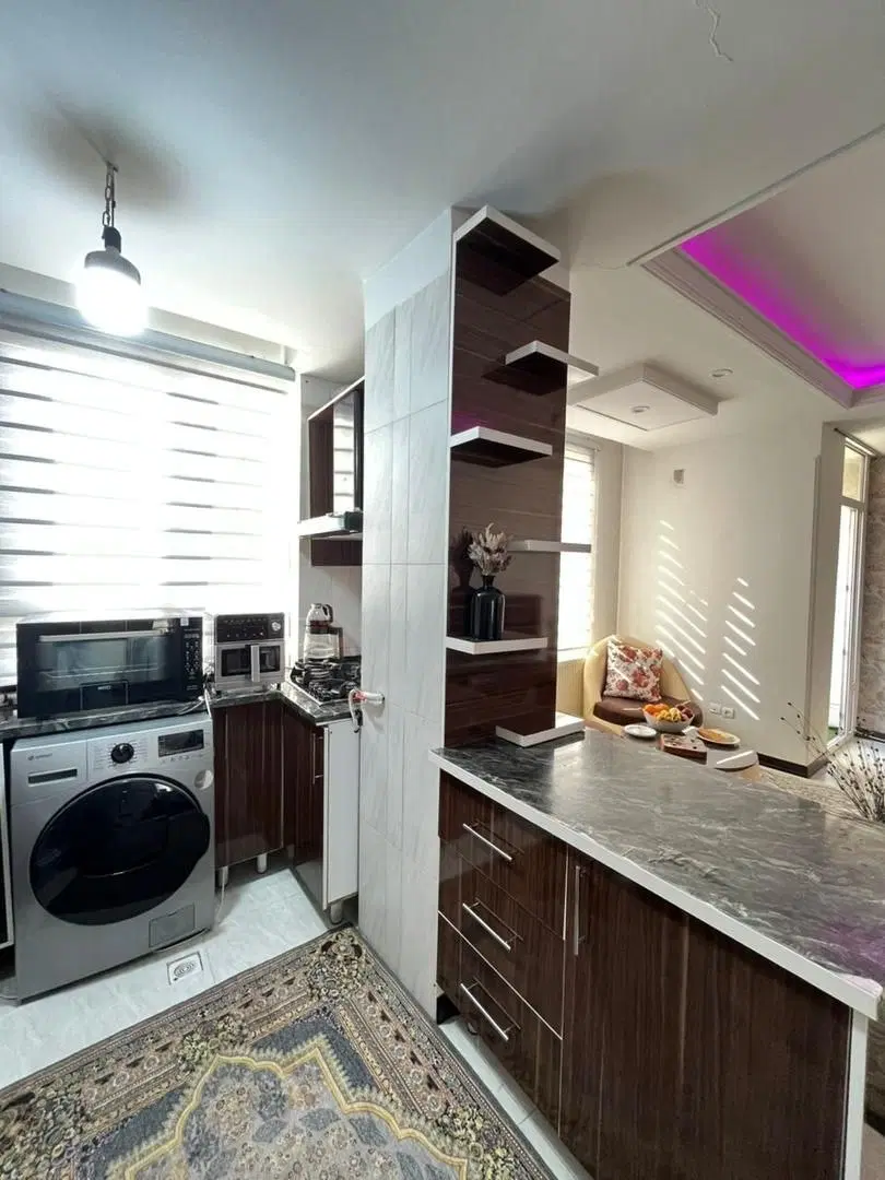 ۴۳ متر خوش‌نقشه روبه‌نما سندتک‌برگ سرمایه‌گذاری
