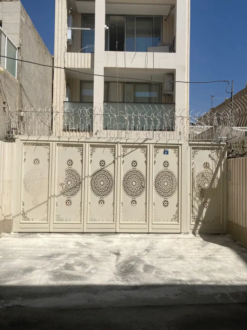 فروش اپارتمان صفر ۲خوابه خیابان وحید ۹۵m