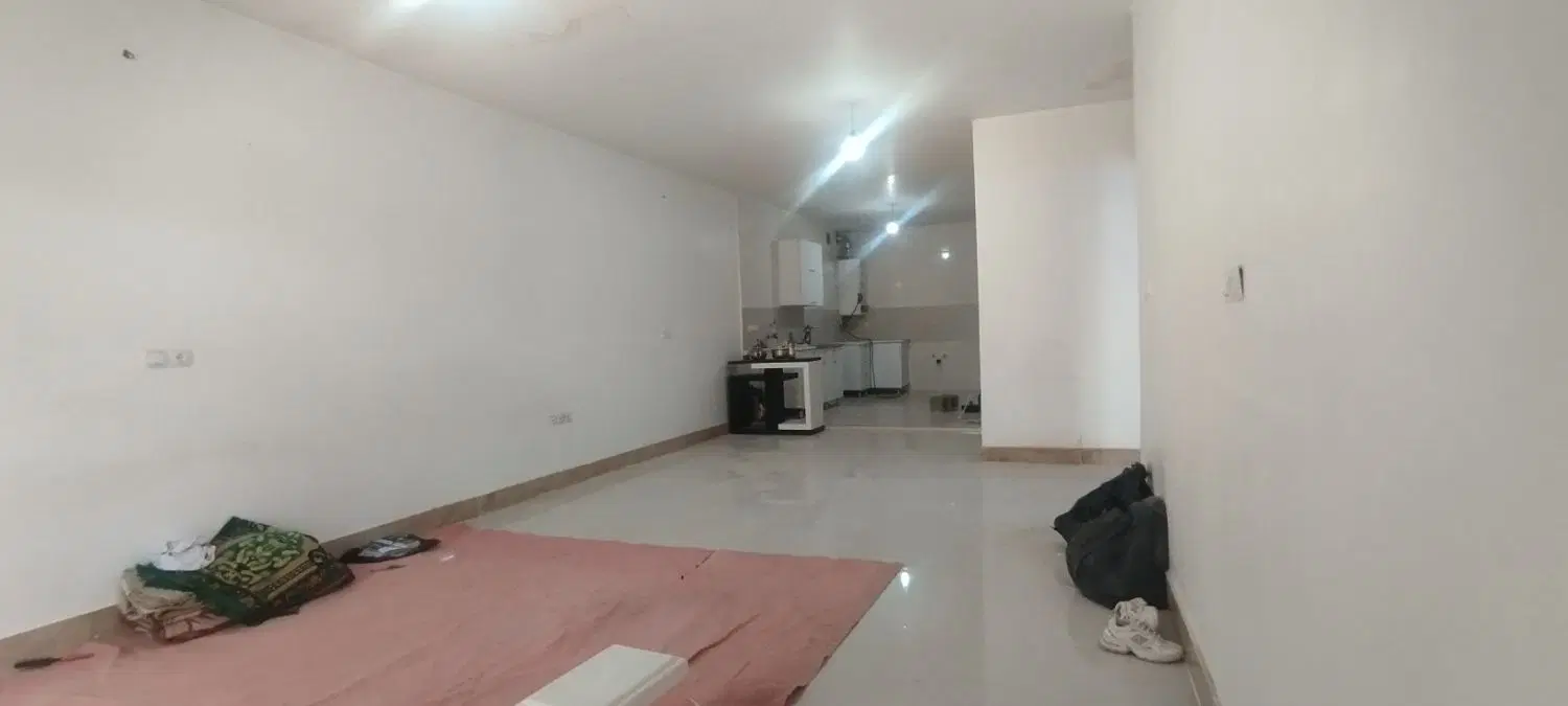دو خواب حیاط دار همکف