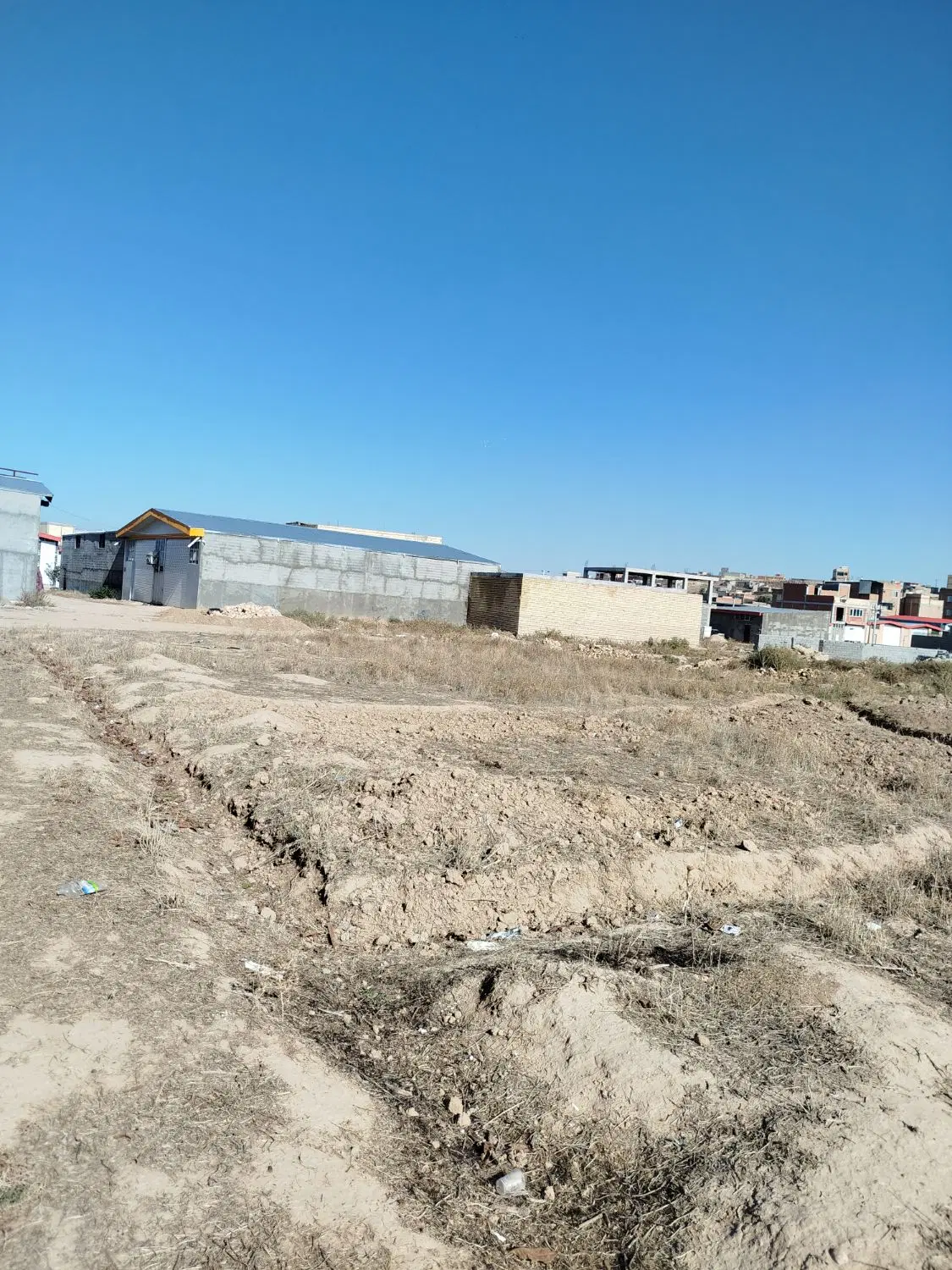 زمین فروشی صندل آباد