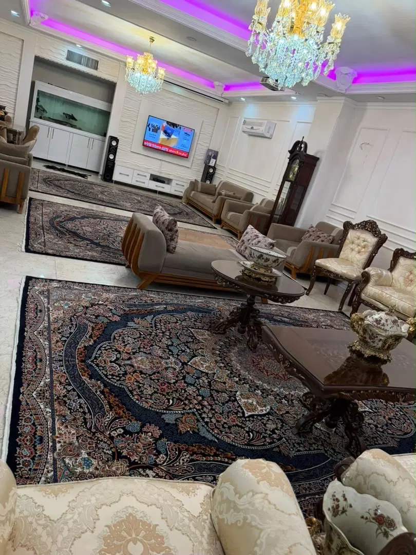 فروش یک واحد ۱۲۶ متری، سه خواب در پاسدار گمنام