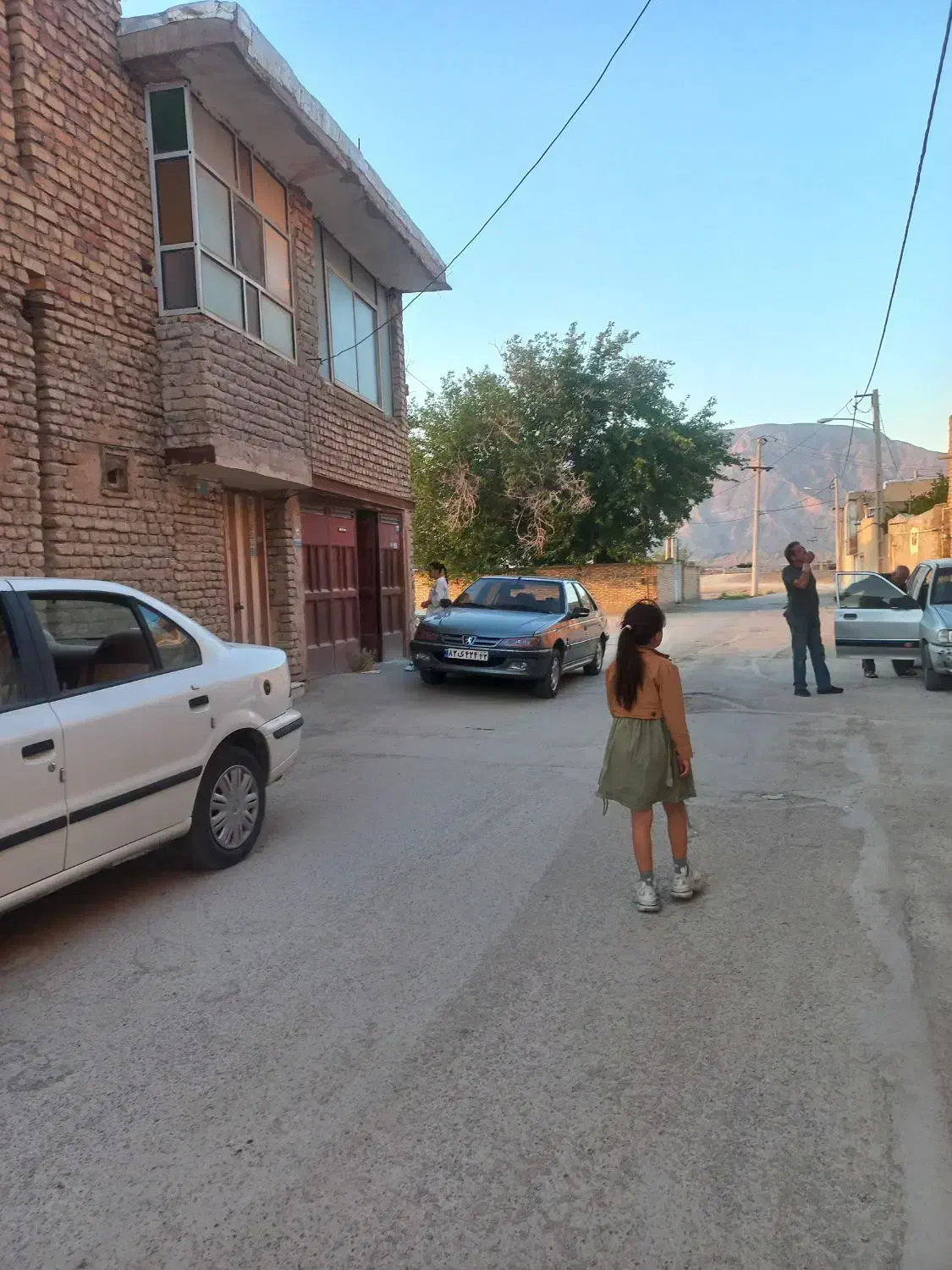 1530متر خانه روستایی سه خواب باسازی شده پیربکران