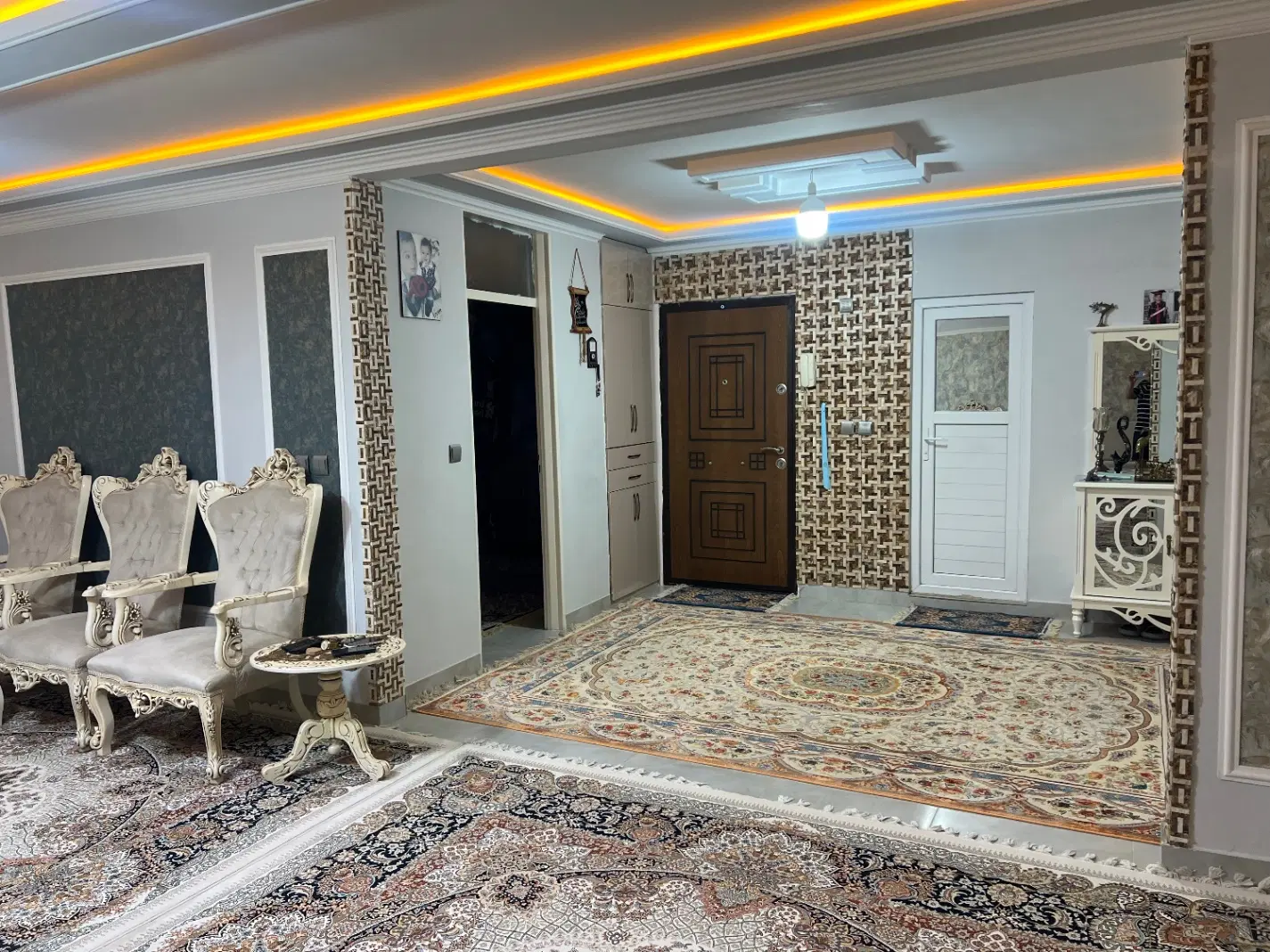 آپارتمان ۳ خوابه