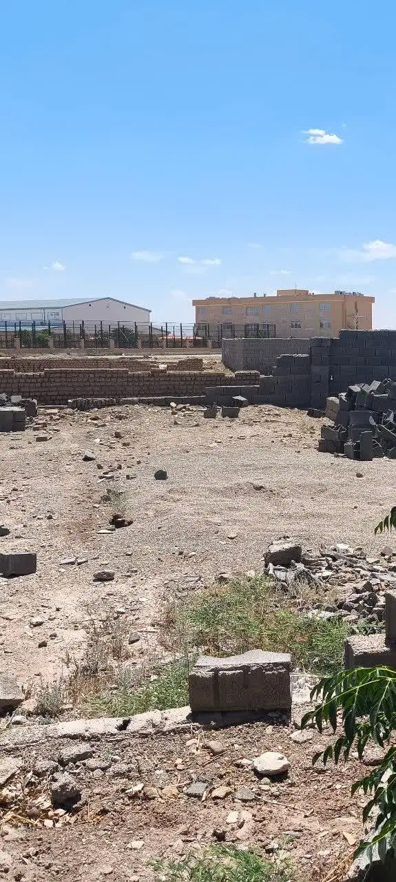 170متر مسکونی با سند تک برگ