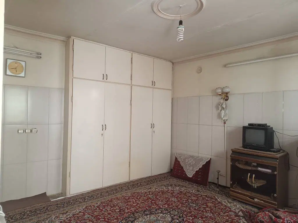 ملک دربستی ۴۸ متری