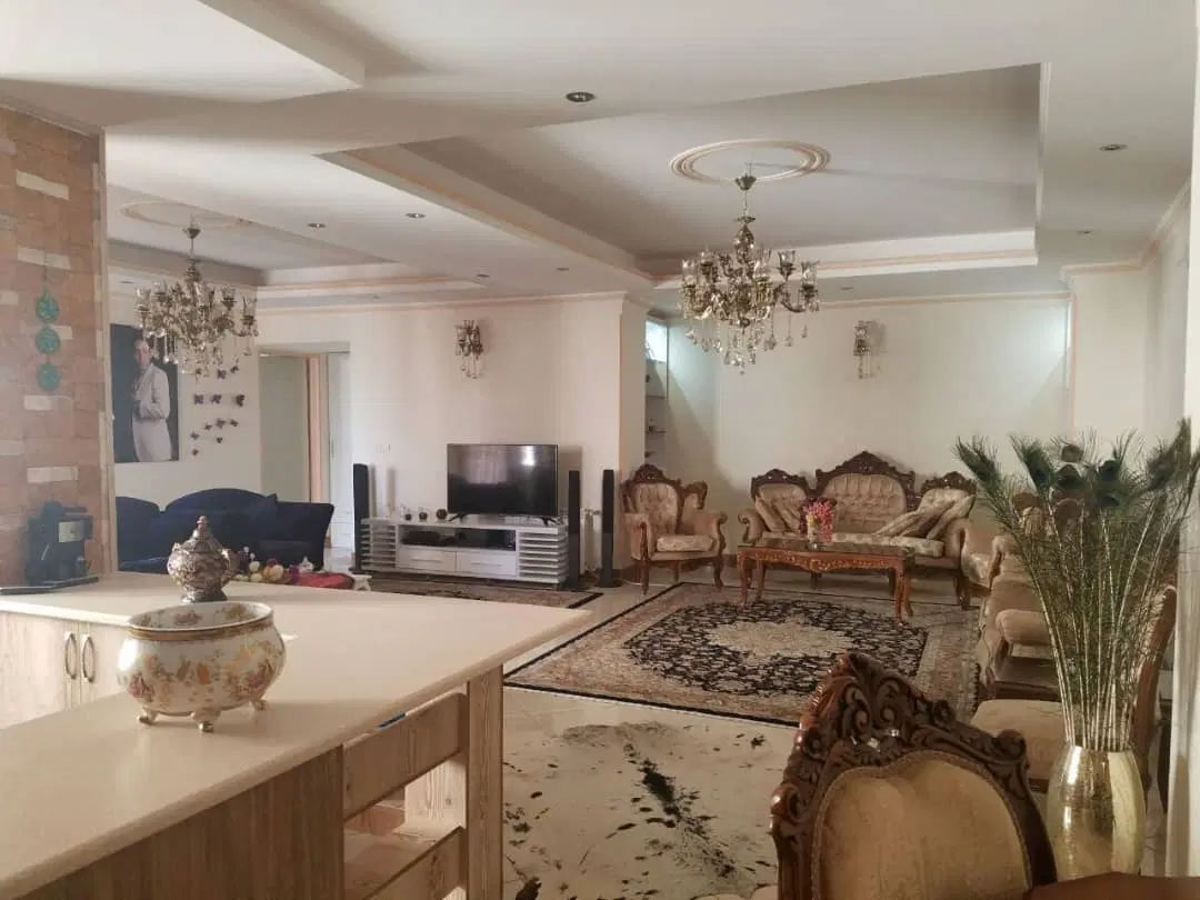 126متری گلستان 2 دو پارکینگ