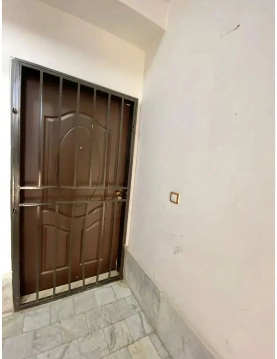 مومیوند۶۵متر طبقه سوم یکخواب ۹۰ساخت ۳۵۰رهن کامل