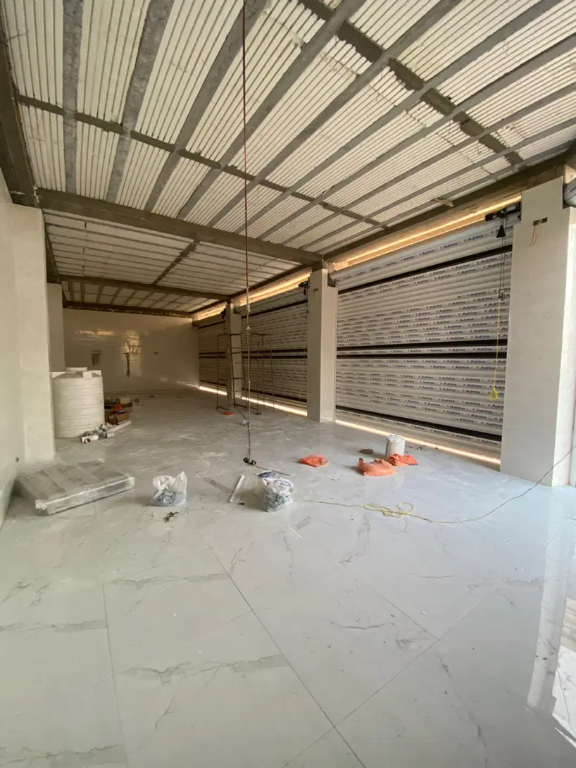 مغازه ۱۱۶ متری کریم آباد