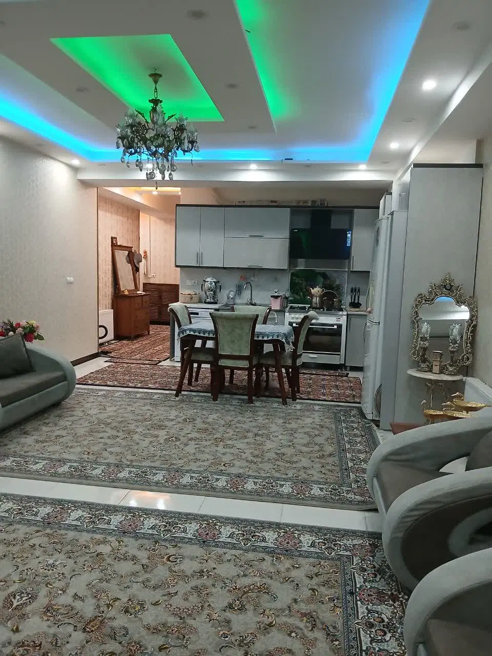 واحد در آپارتمان