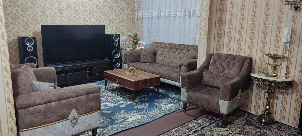 آپارتمان فروشی 67متری طبقه اول میباشد