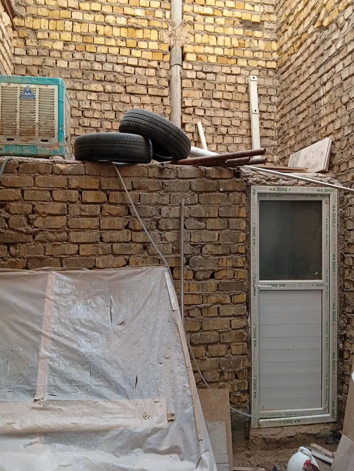 مغازه اجاره ای 120متر همکف دارای برق 3فاز