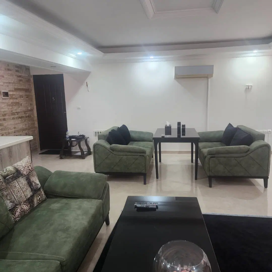 اپارتمان ۱۰۰ متری*اذربایجان اردیبهشت