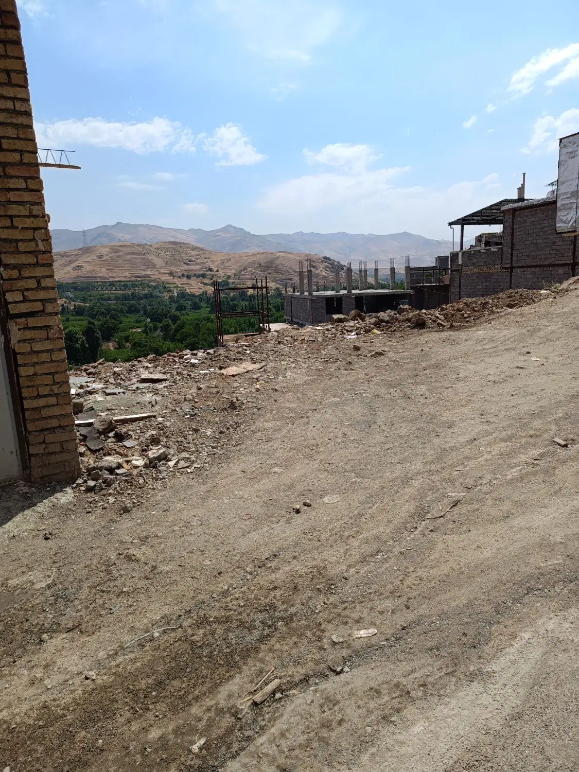 زمین مسکونی ننله