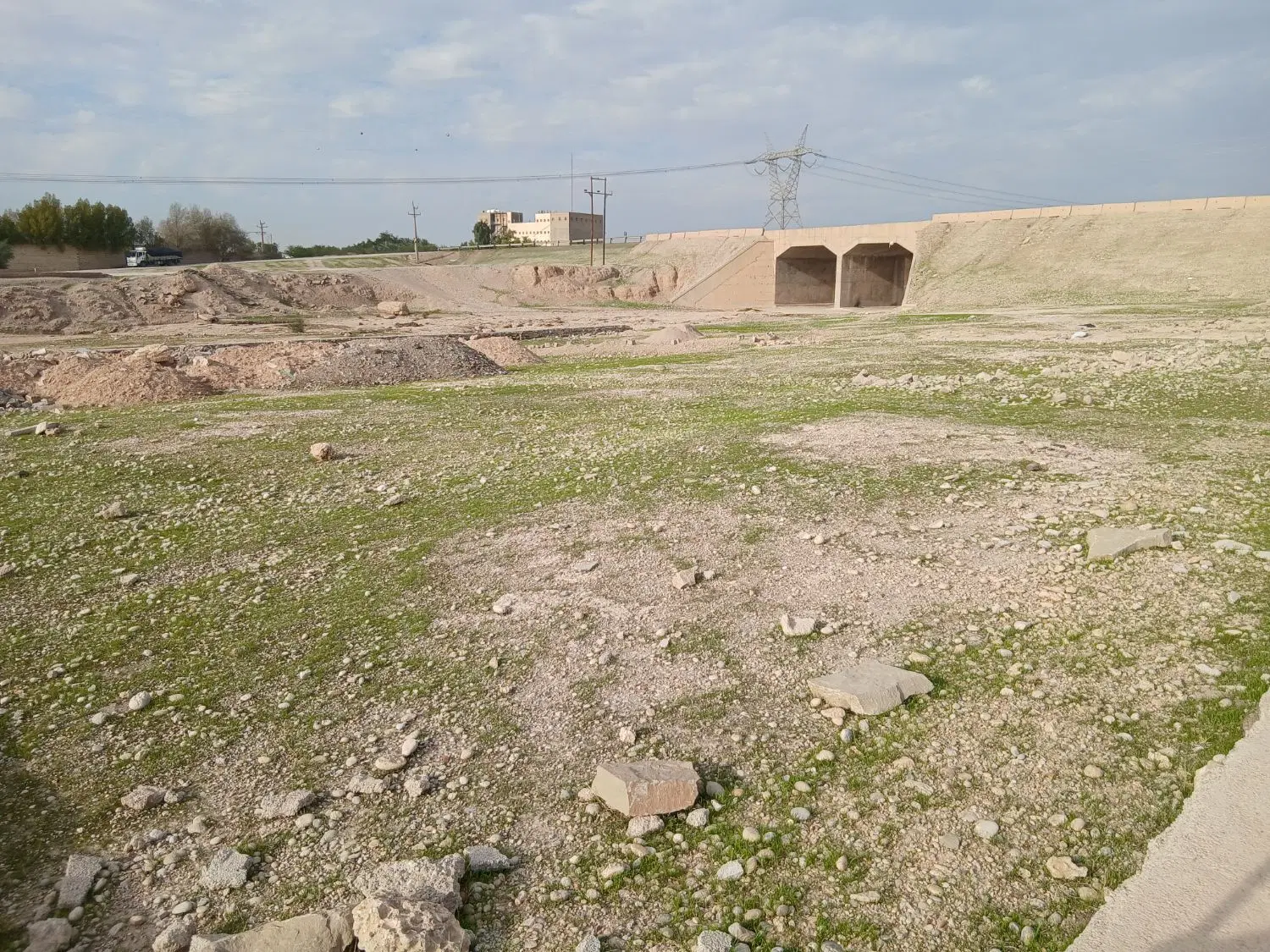 ۴ هزار متر زمین سرجاده اتوبان دزفول شوشتر