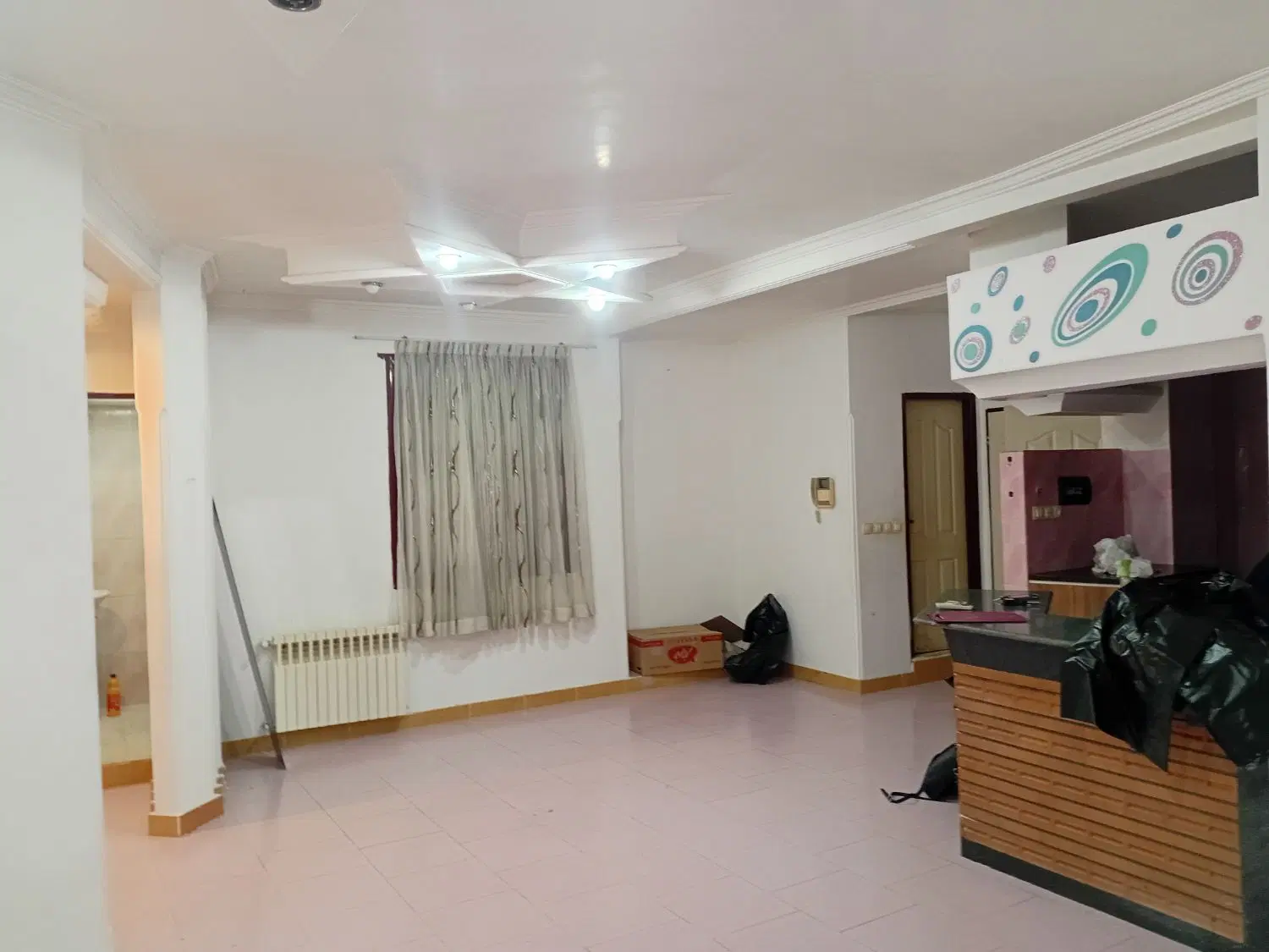 آپارتمان ۹۰ متری در کوی کارمندان.