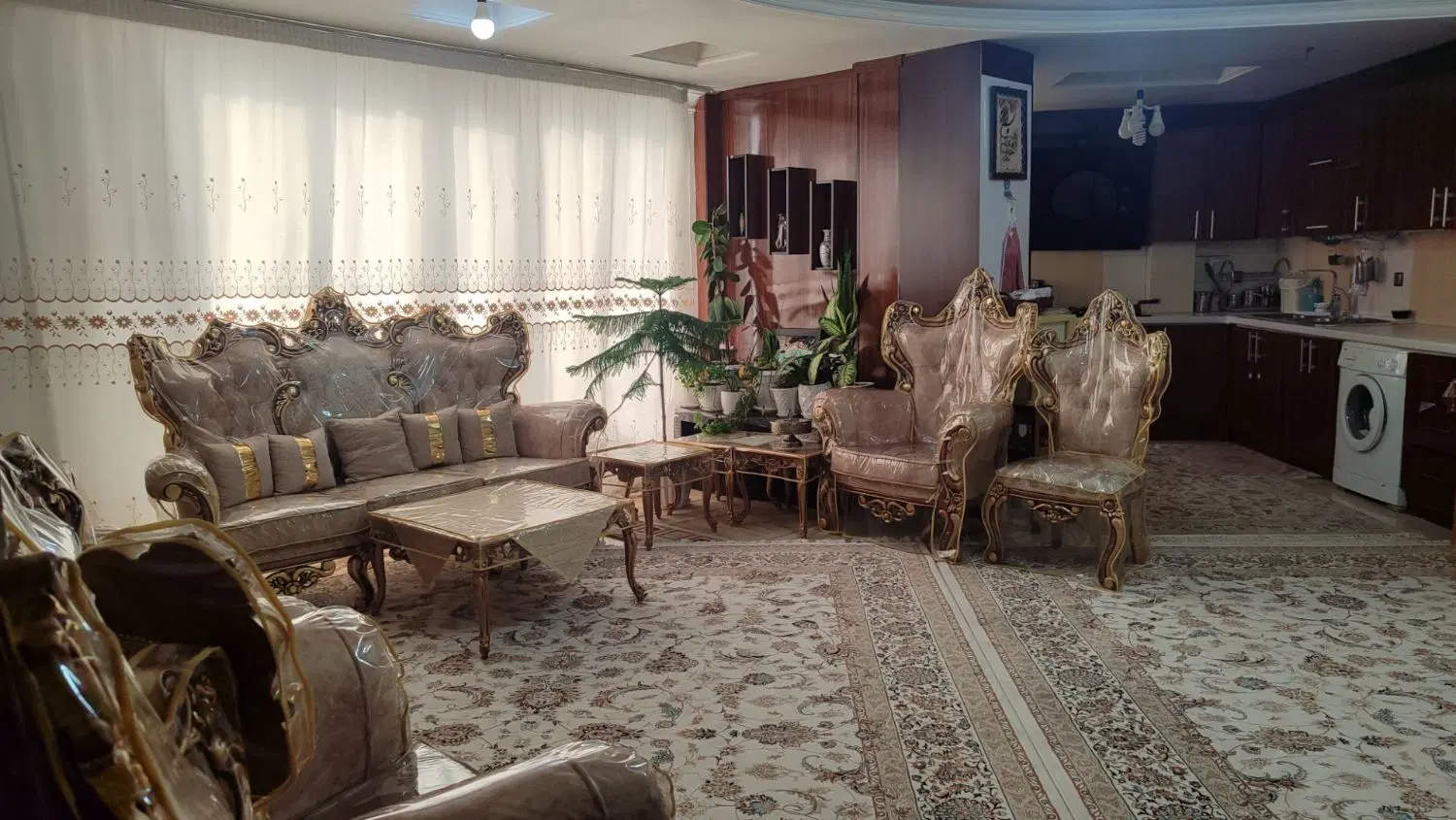 ۱۲۱متر ۳خوابه یک خواب مستر