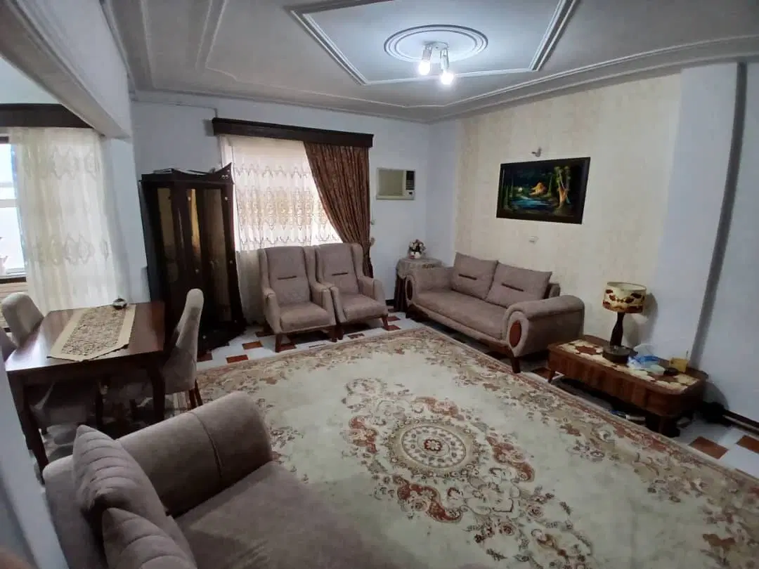 فروش واحد۷۷ متری فلکه گاز دو خواب پارکینگ اختصاصی