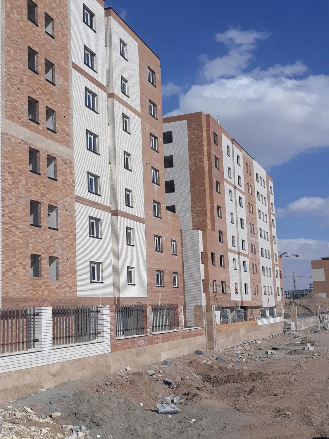 فروش مسکن‌ ملی