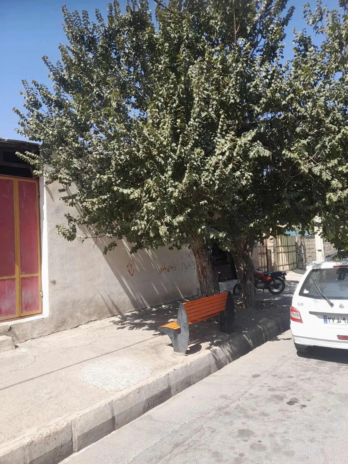 منزل ویلایی واقع بیست متری هفتم پودونک یاسیناشرقی
