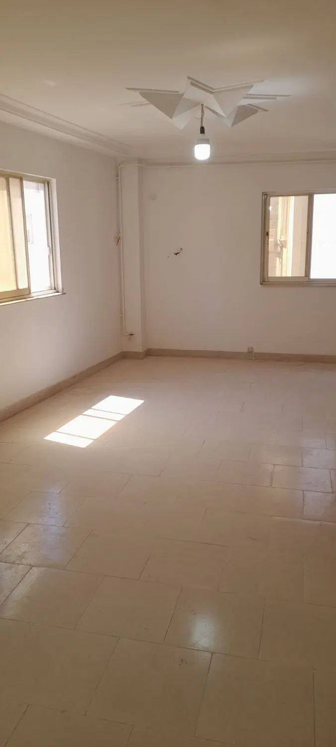اپارتمان سنددار ۸۰متری درفلکه جهاد شهرک فرهنگیان
