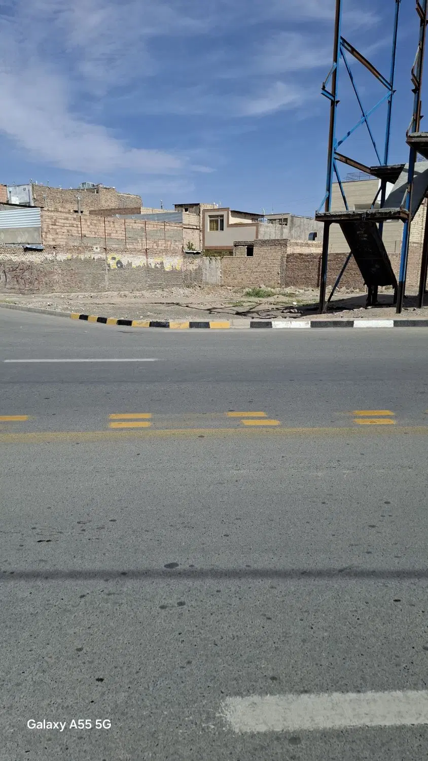 زمین خیابان ولایت