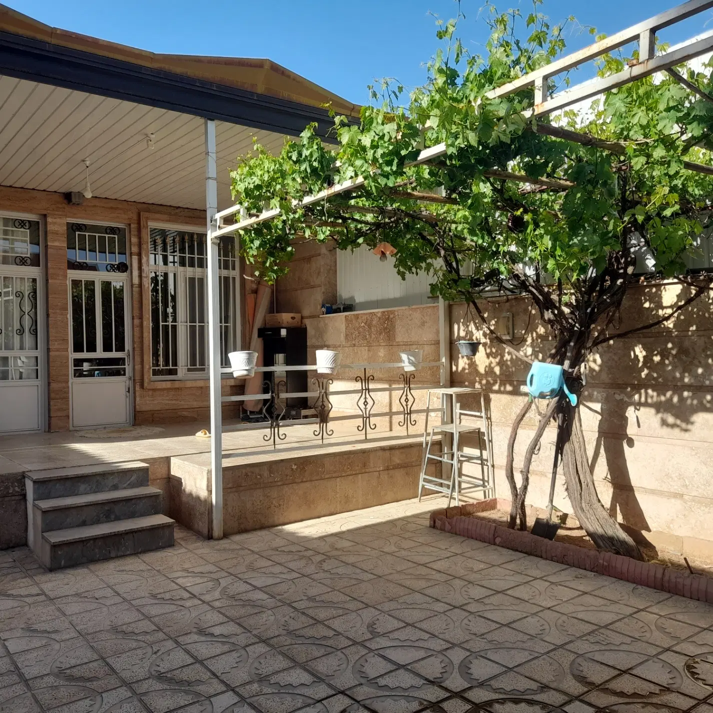 خانه ویلایی کیهانشهر