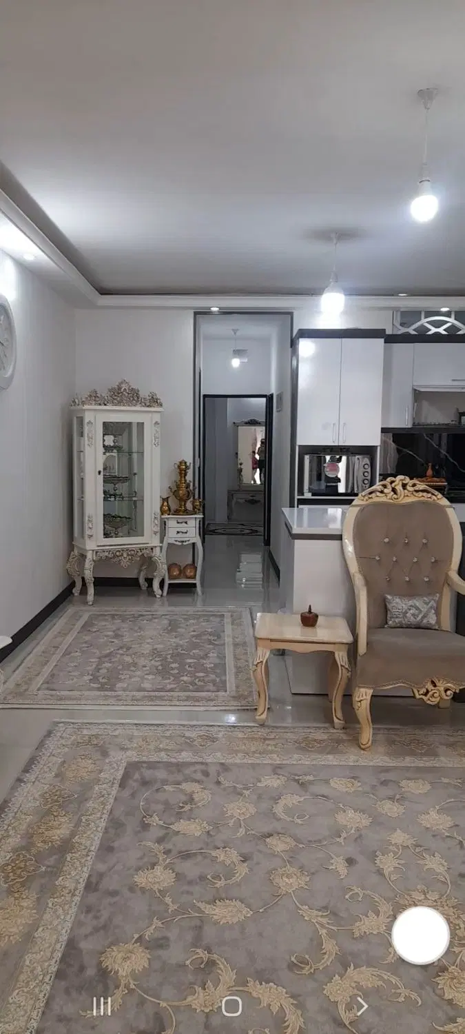 آپارتمان  شیک ۸۷ متری  دو خوابه توس ۵۵