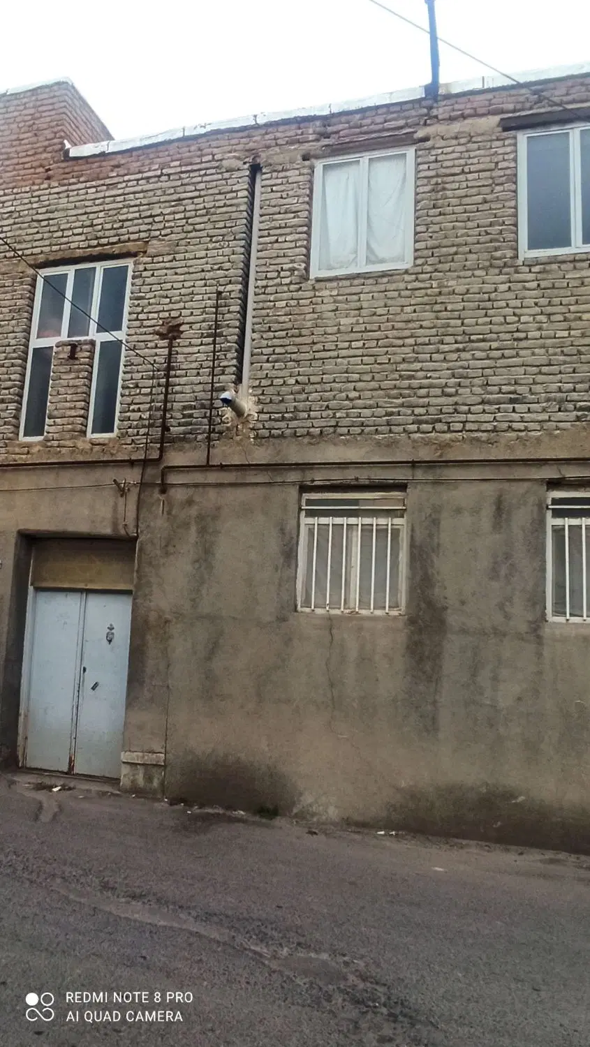 خانه دو طبقه در دیزج امیر مدار
