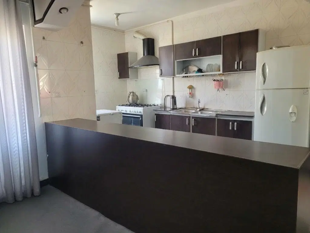 آپارتمان مهرشهر