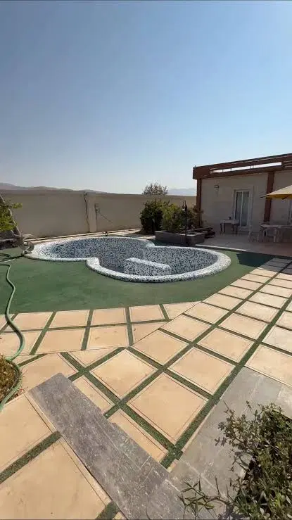 زمین تجاری اندیشه گویم