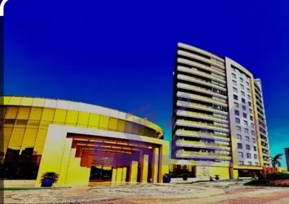 برج طلایی ۹۵ متری یک خواب
