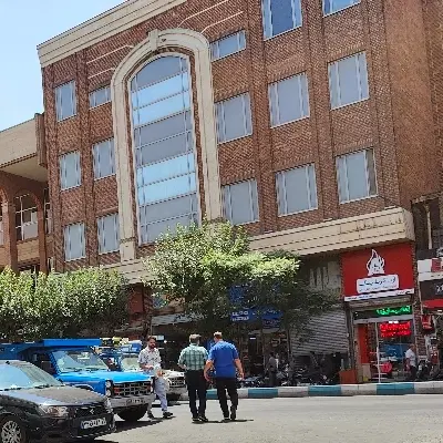 اجاره مغازه ۲۲و۲۳ متری پاساژ برند *پاخور بی نظیر*