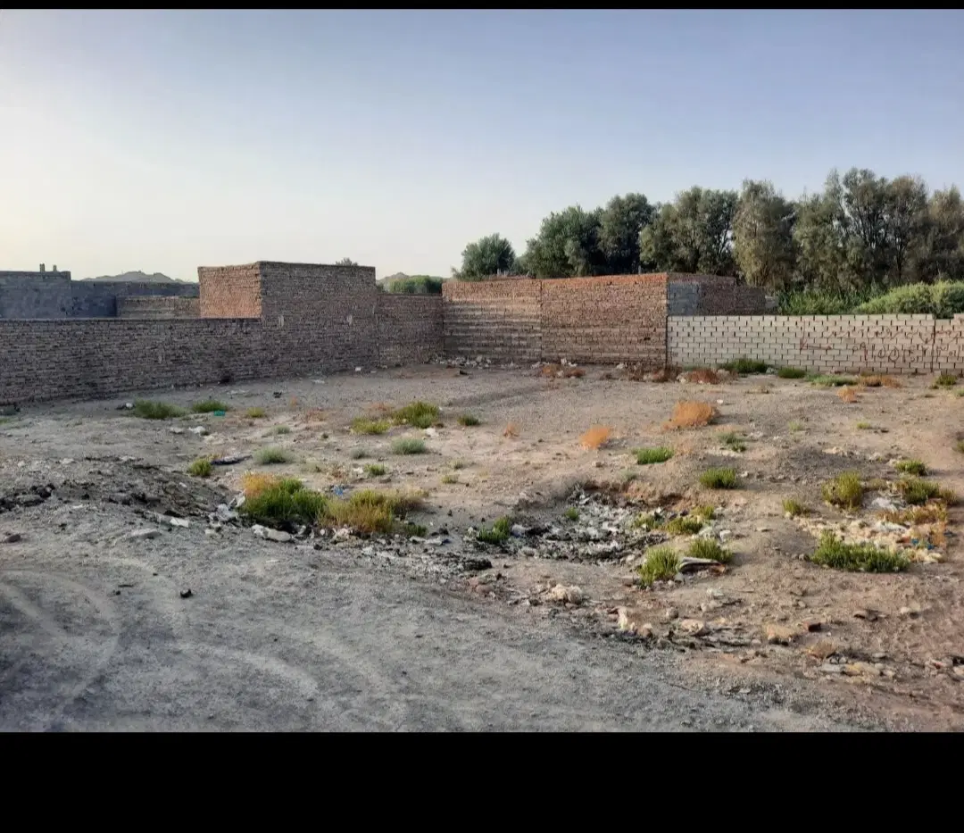۲۰۰مترزمین فروشی
