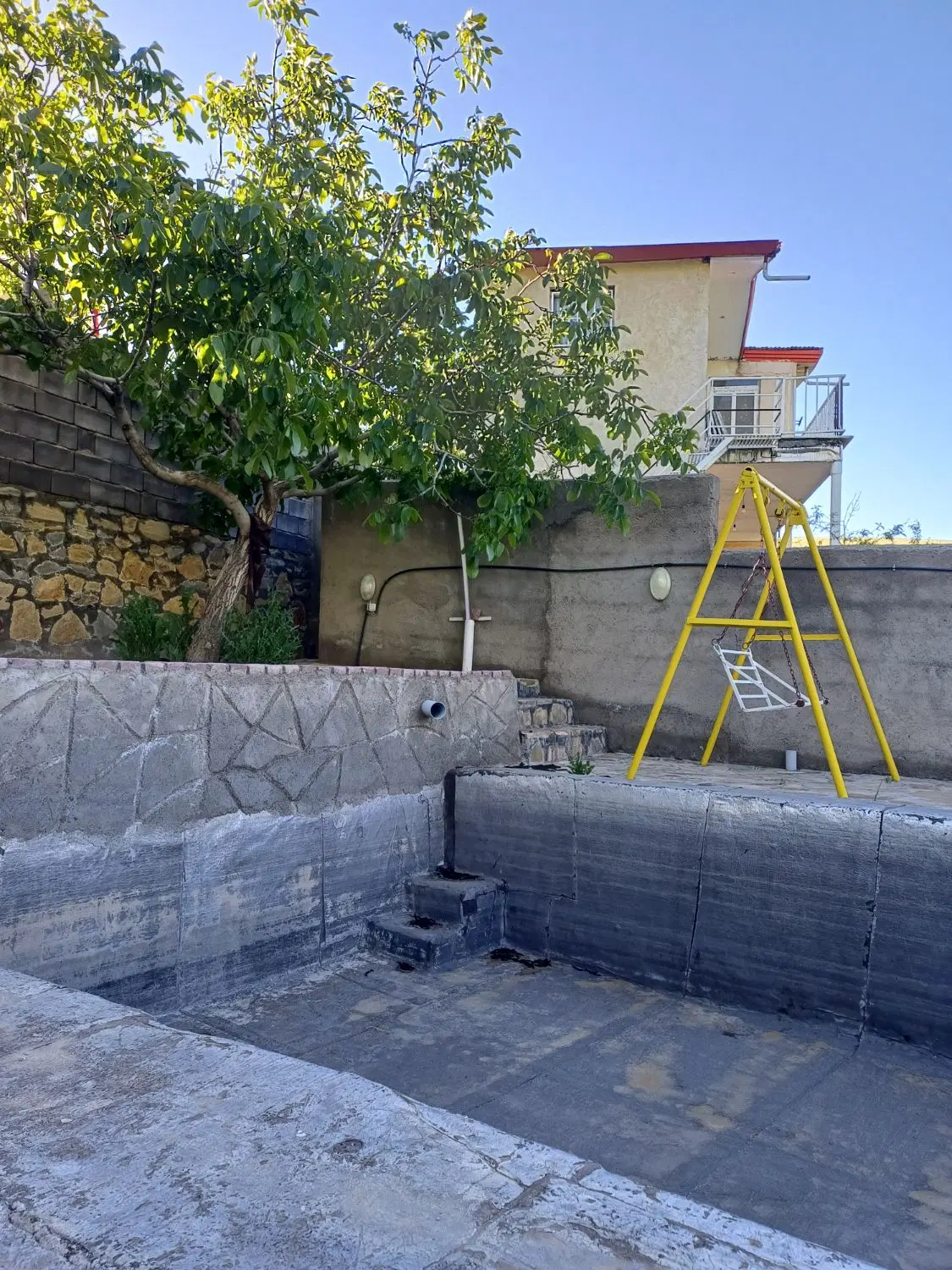 حیدره فروش ۸۰۰مترباغ برقدار.ومجوزدار