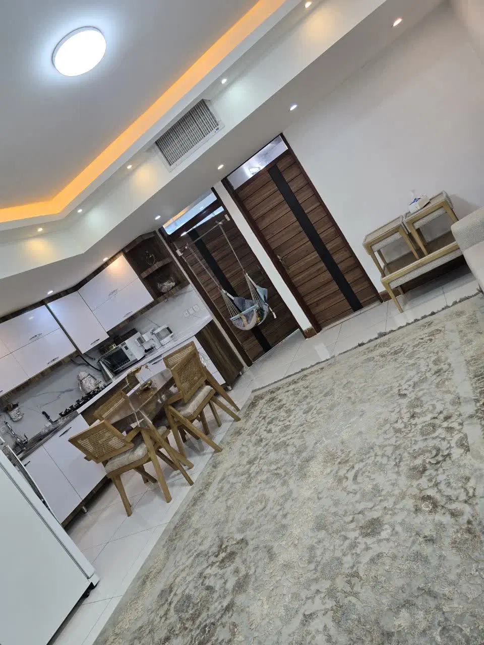 فروش منزل شیک  گلستان نوبهار دربست دوخواب