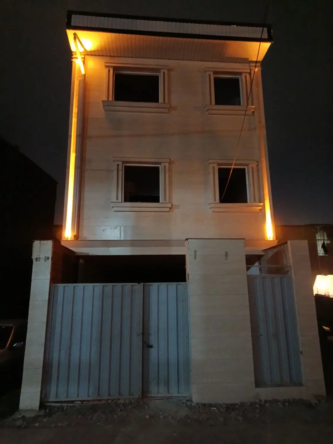 خانه نو ساز فروشی