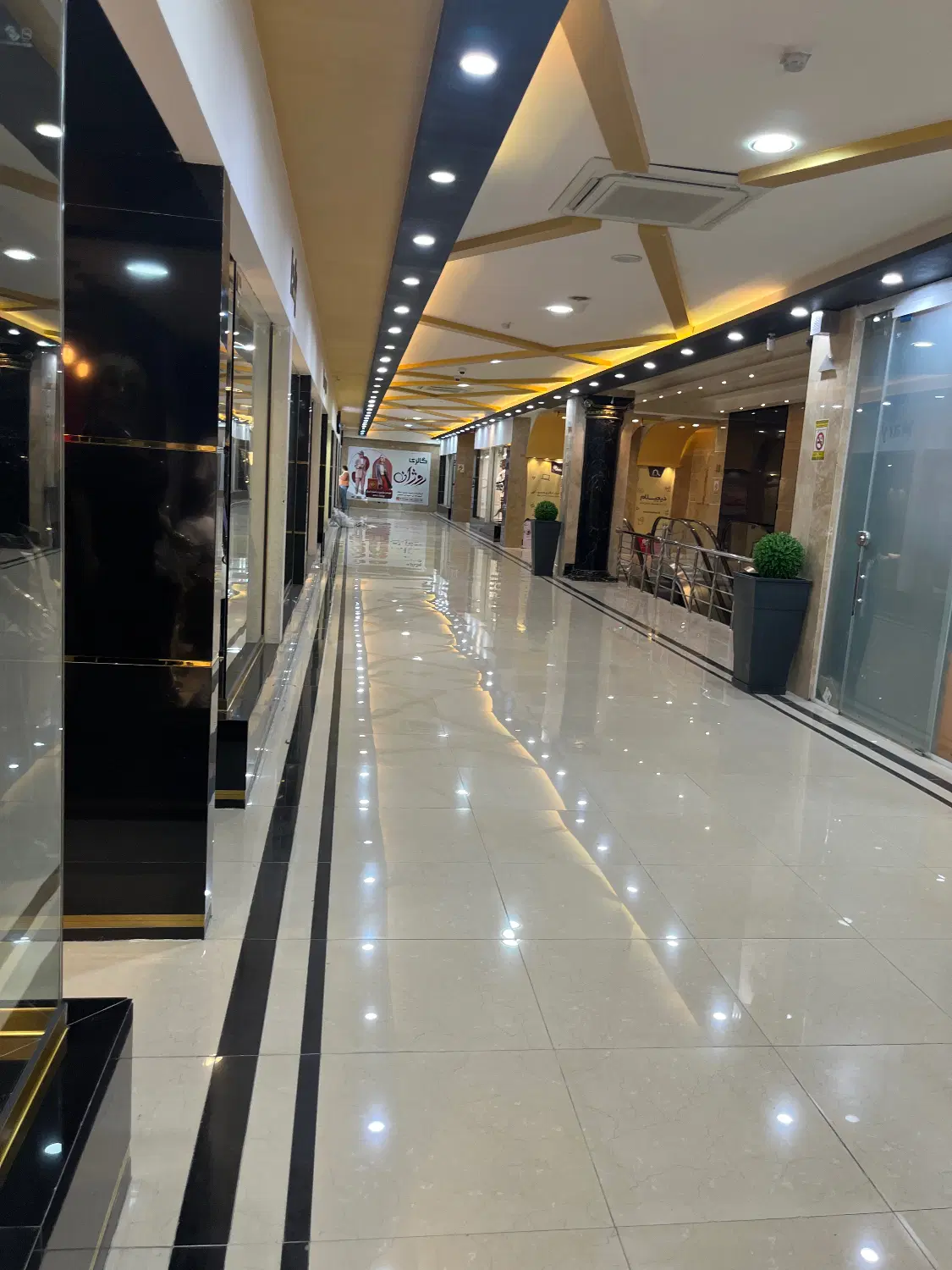 اجاره مغازه لوکس در مرکز طلا ایلام