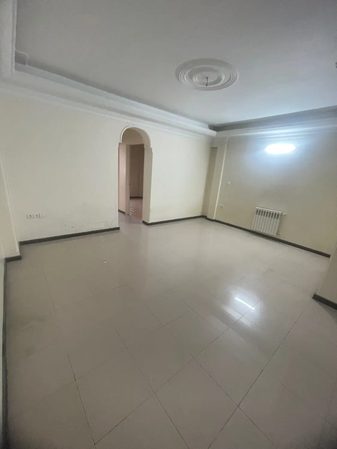آپارتمان ۷۵ متری دو خواب _ تاپ لوکیشن_تک واحد