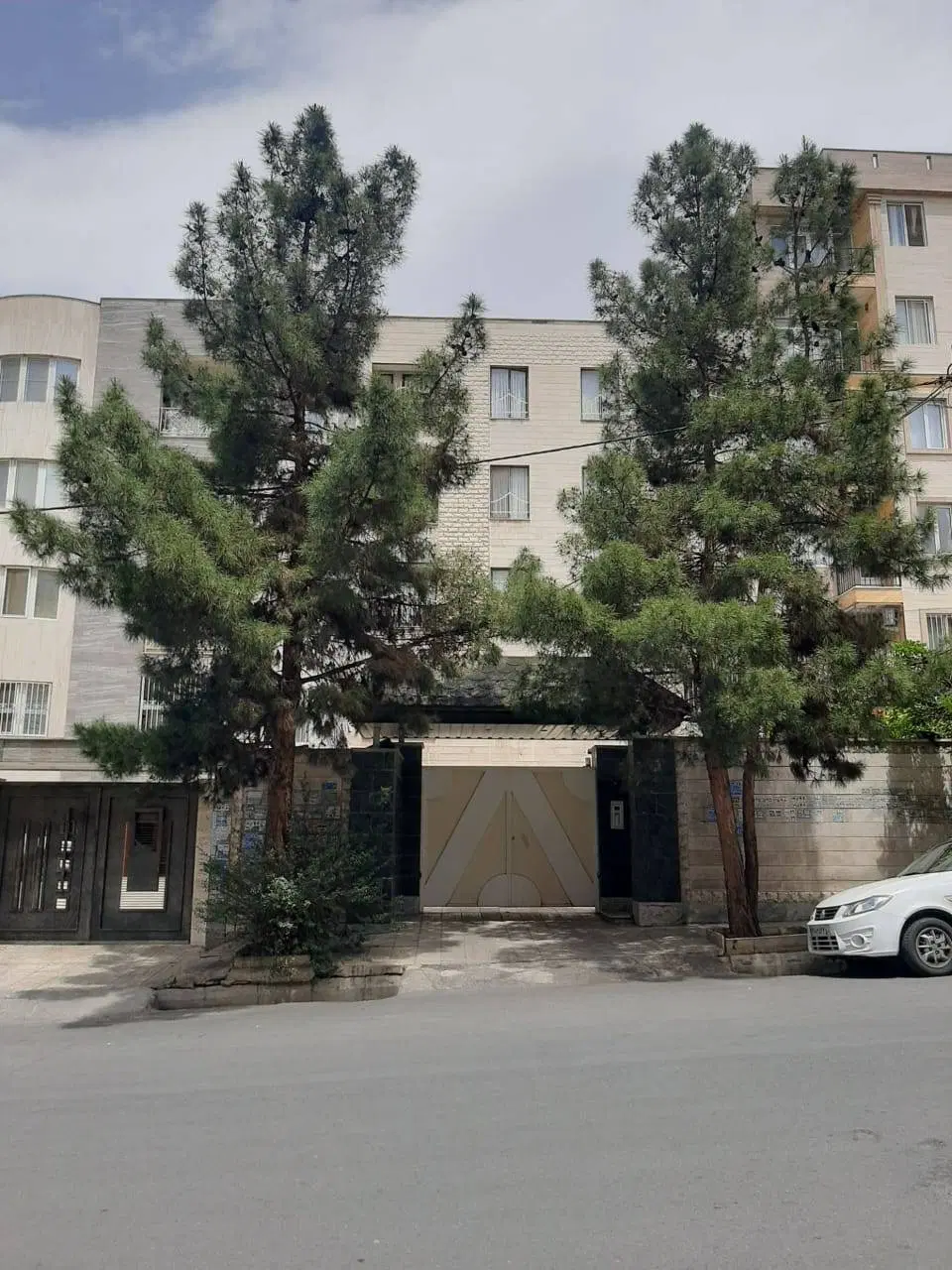 آپارتمان ۹۵ متری سه خوابه اردلان ۲