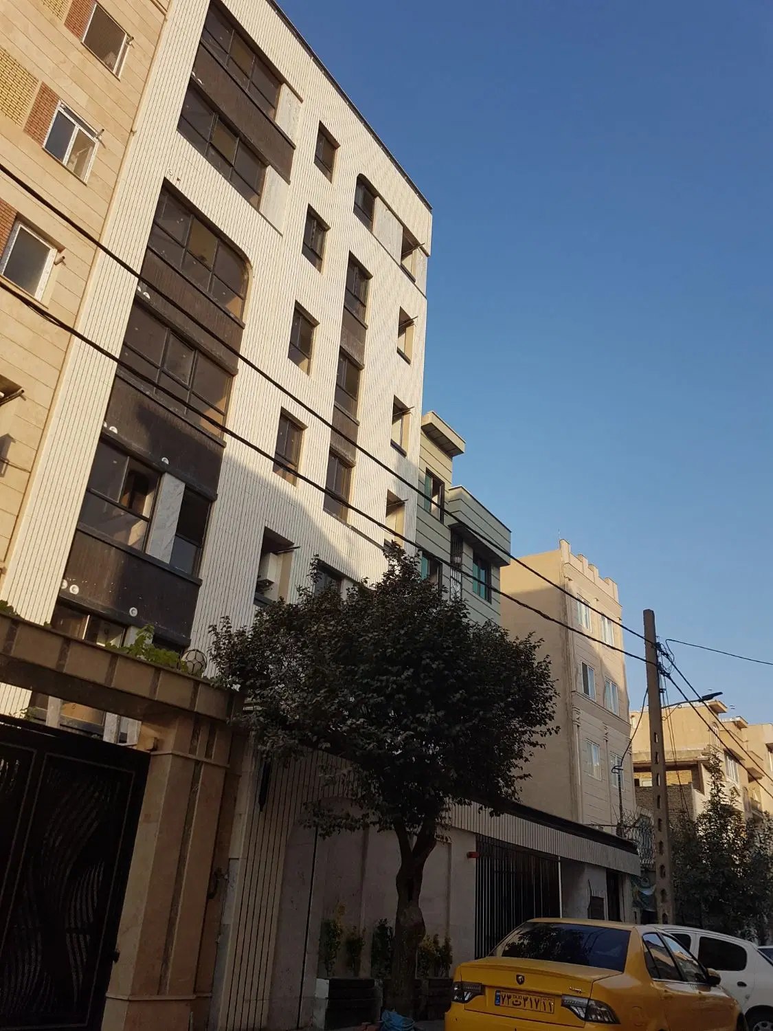 فروش آپارتمان۹۲متری۲خوابه طبقه اول و پنجم
