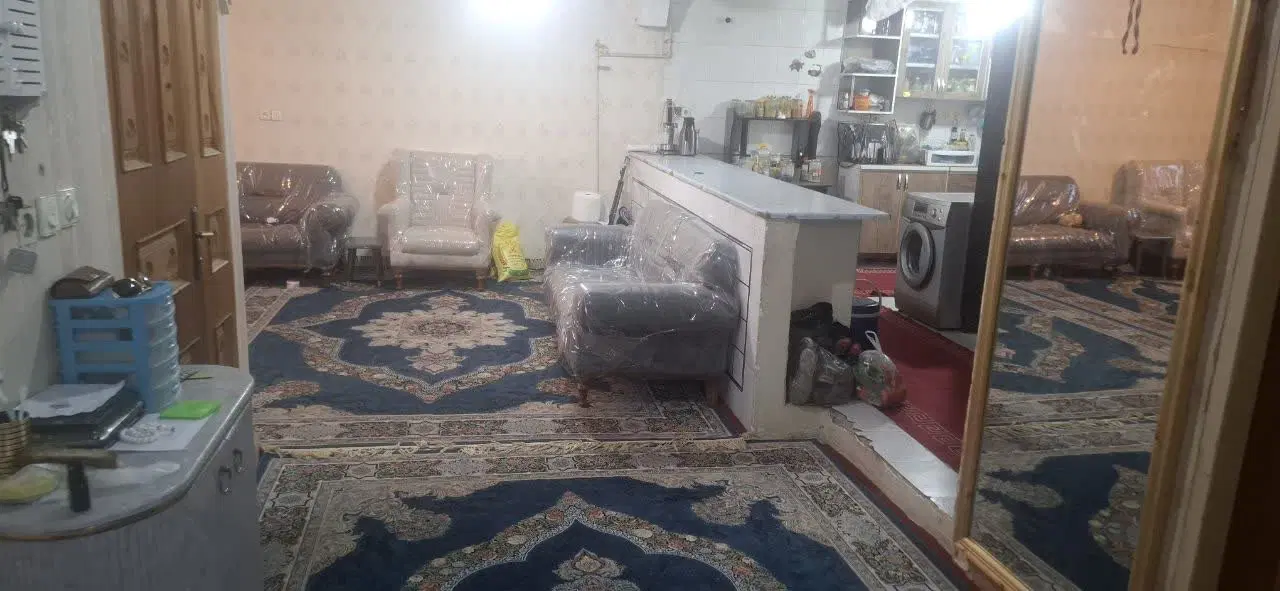 فروش آپارتمان ۱۲۰ متری در چهارراه زند