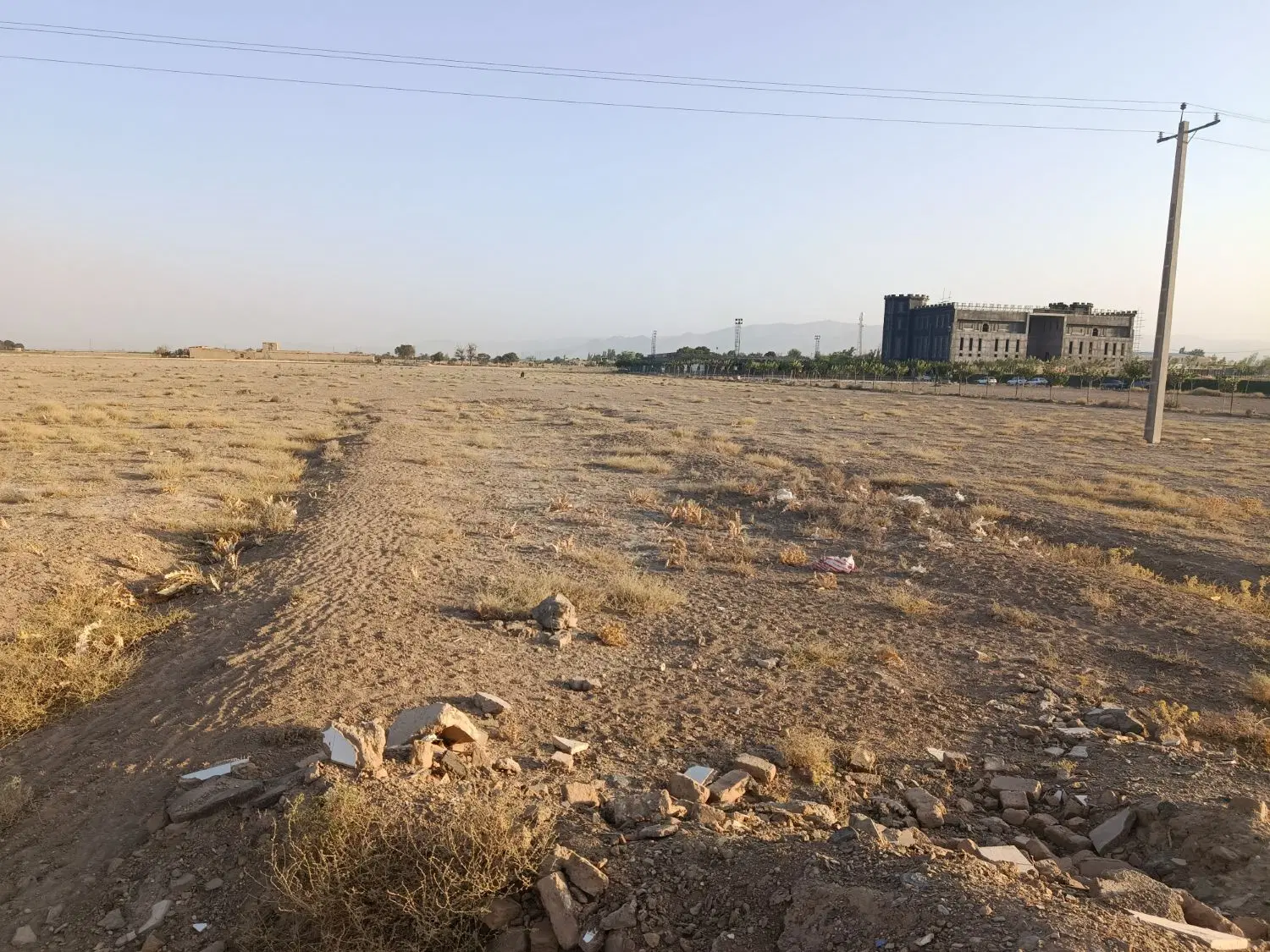 ۵۵۰متر زمین کشاورزی بدون آب،برجاده طرمزد