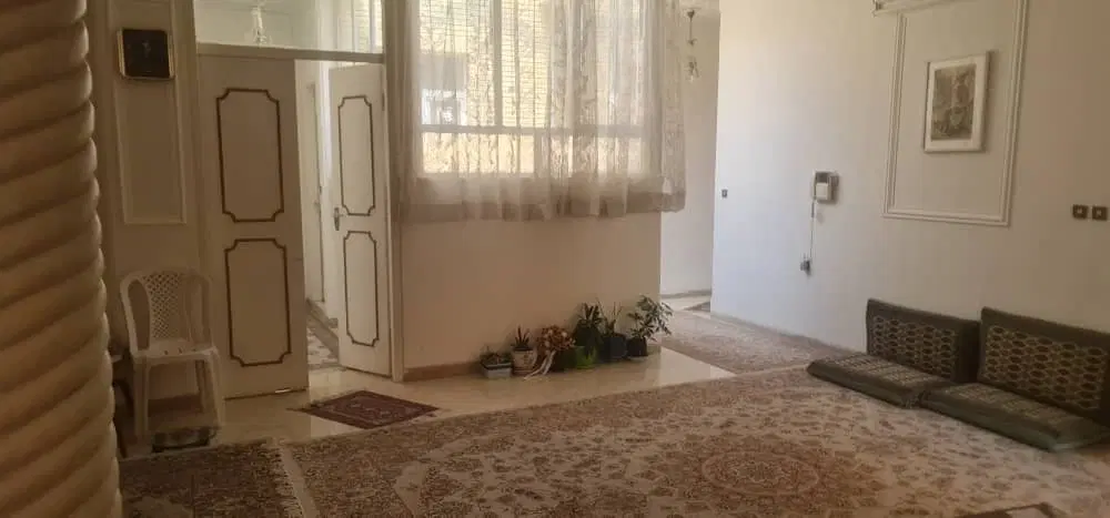 طبقه دوم ۲۰۵ متر  ۳ خواب قصردشت