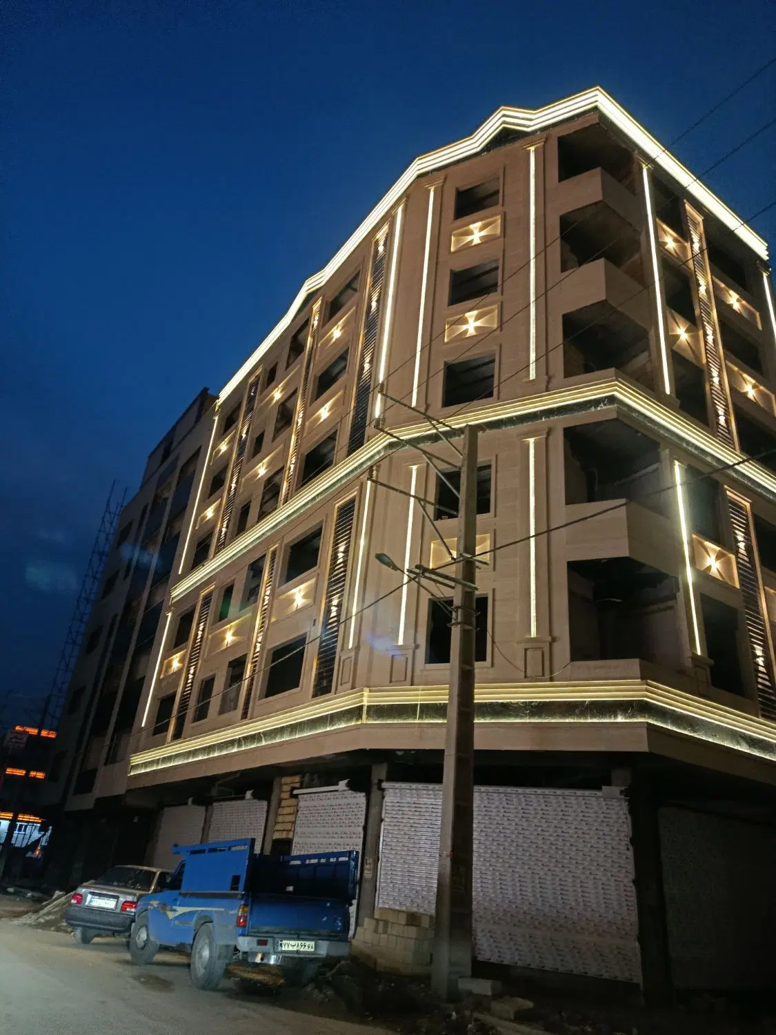 تجاری  ۳۵ متر دونبش بر خیابان لوکیشن عالی